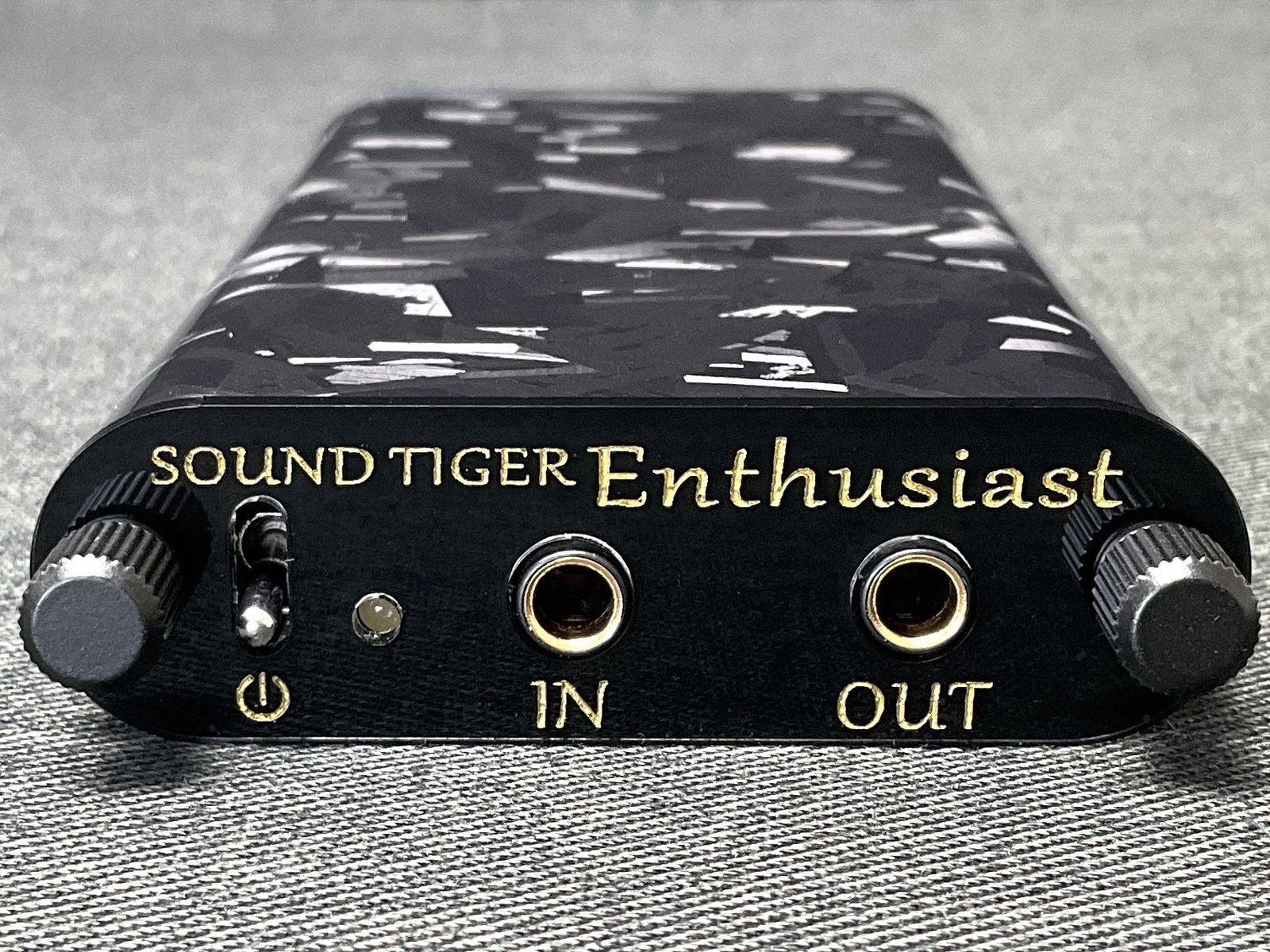 SOUND TIGER Enthusiast 正面パネル